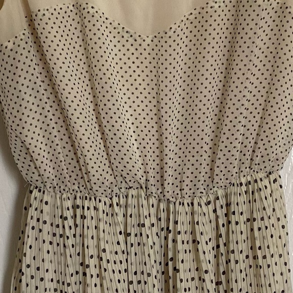 Lark & Wolff polka dot dress - Picture 6 of 6